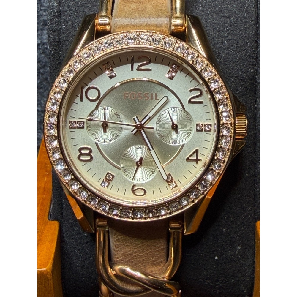 Fossil Riley ES3466 Womens Watch 38mm Rose Gold Crystal Leather New Battery